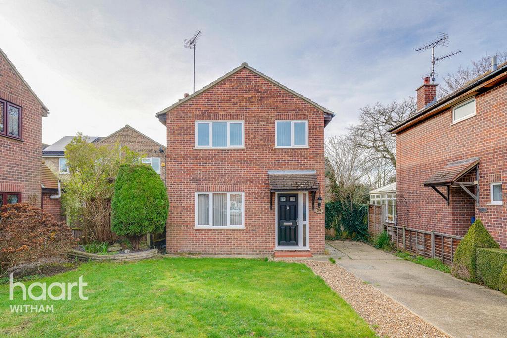 Stone Path Drive, Hatfield Peverel 3 bed detached house £400,000