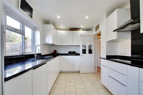 5 Kent Road, Longfield, DA3 7QR