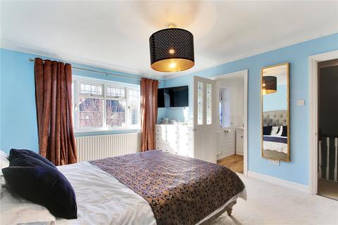 5 Kent Road, Longfield, DA3 7QR