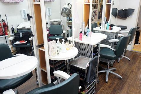 Hairdresser and barber shop for sale - Chelmsford, Essex CM2