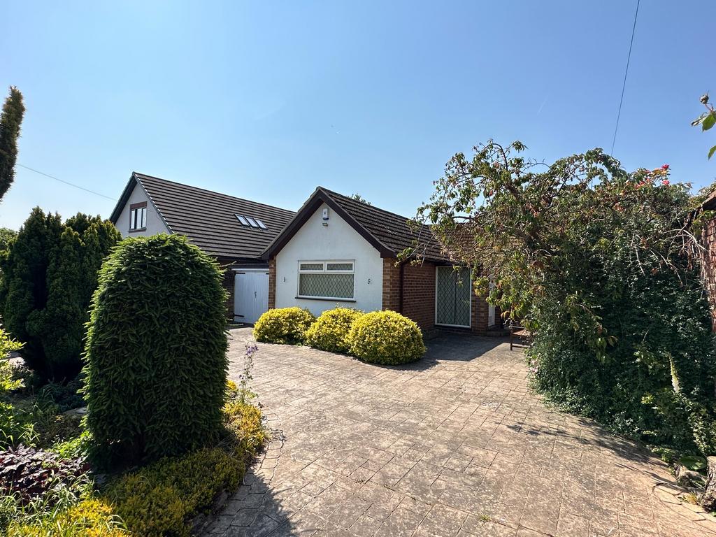 Fishpond Lane, Eggington, Derby, DE65 3 bed detached bungalow for sale