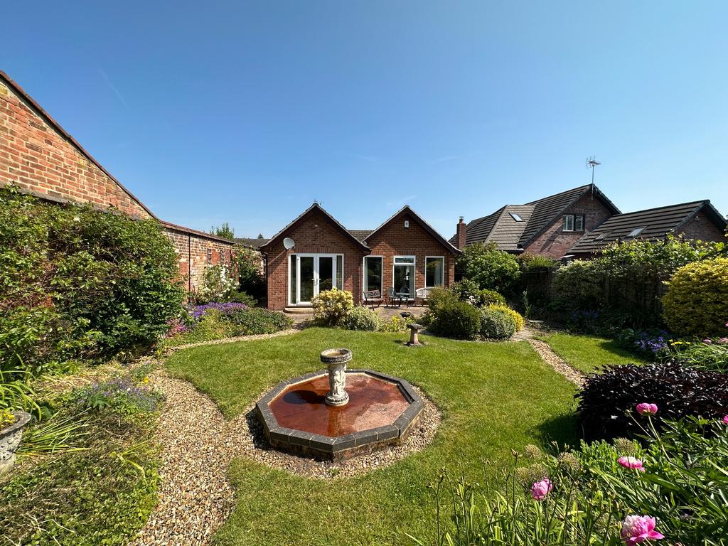 Fishpond Lane, Egginton, Derby, DE65 3 bed detached bungalow for sale