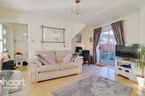 2 Lupin Close, Rush Green, Romford, RM7 0WY