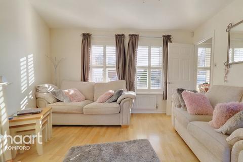 2 Lupin Close, Rush Green, Romford, RM7 0WY