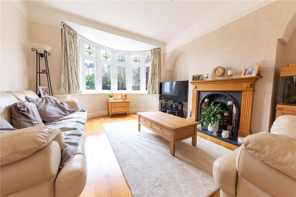 Langley Crescent, St. Albans... 4 bed semidetached house £1,000,000