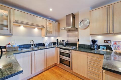 2 bedroom flat for sale, Bridport