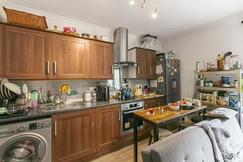 1 bedroom apartment for sale, Fellmongers Yard, Croydon, CR0