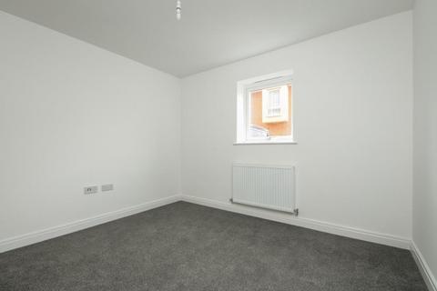 19 Boldison Close, Aylesbury, HP19 8JL