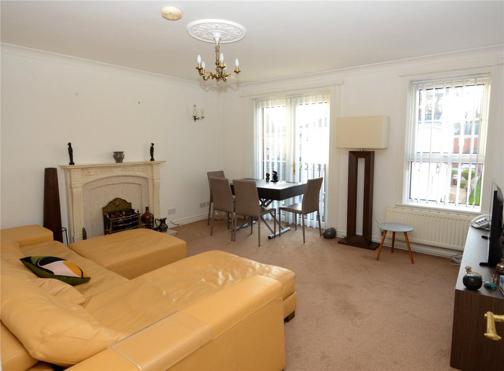 Maryland Drive, Northfield, Birmingham, B31 2 bed apartment £165,000