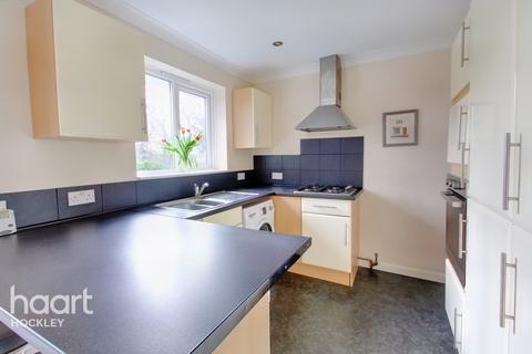 27 Albert Close, Rochford, SS4 3EY