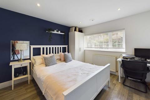 107 Beechfield Road, Boxmoor, Hemel Hempstead, HP1 1NZ