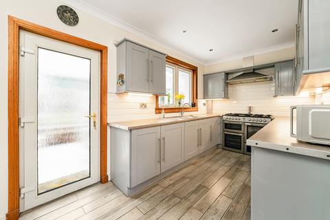 121 Bennochy Road, Kirkcaldy, KY2 5TS
