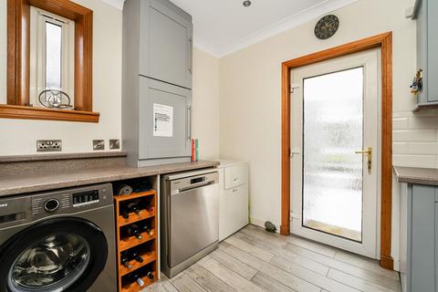 121 Bennochy Road, Kirkcaldy, KY2 5TS