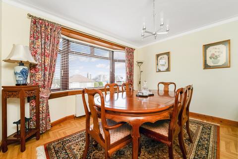 121 Bennochy Road, Kirkcaldy, KY2 5TS