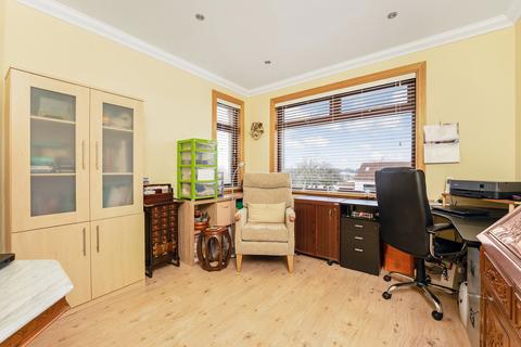121 Bennochy Road, Kirkcaldy, KY2 5TS
