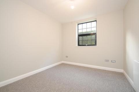 1 bedroom end of terrace house to rent, Higham Road,  Chesham,  HP5