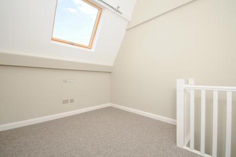 1 bedroom end of terrace house to rent, Higham Road,  Chesham,  HP5