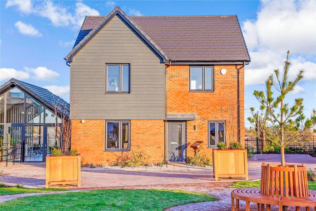 The Willow, Faversham Lakes, Ham... 4 bed detached house £580,000