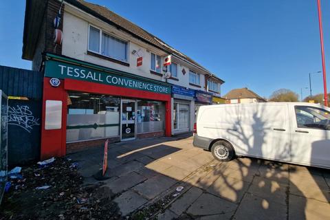 Retail property (high street) to rent - Bristol Road South, Birmingham, West Midlands, B31