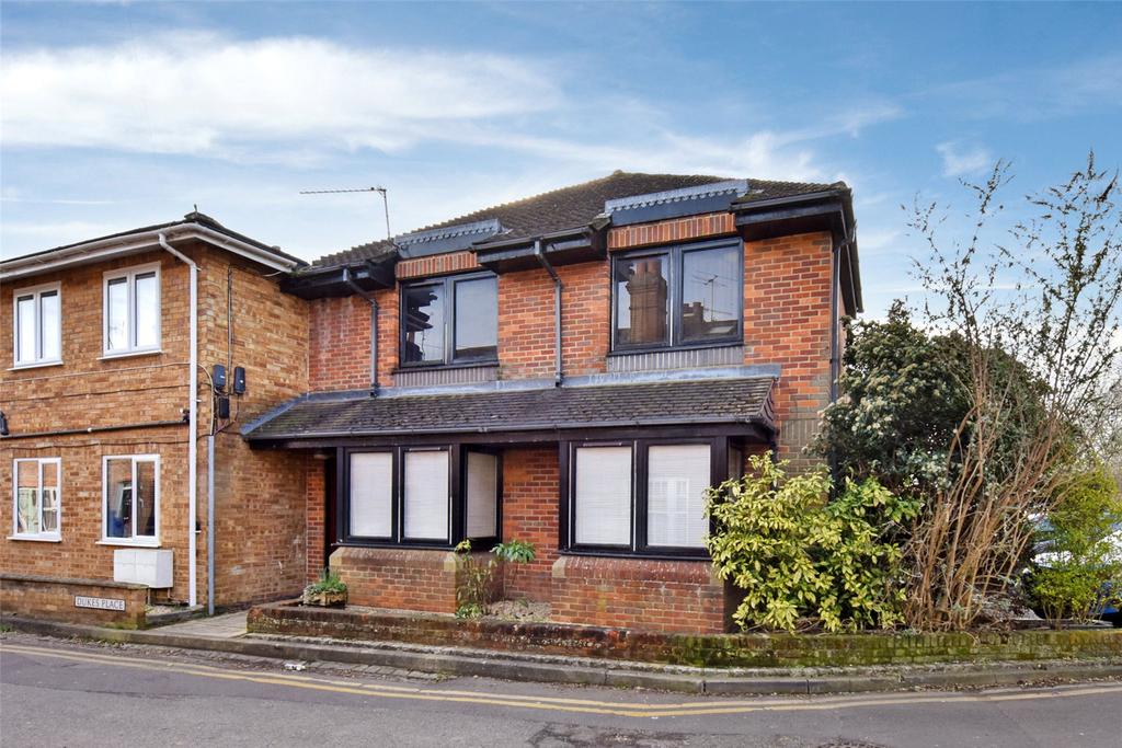 Crown Lane, Marlow, Buckinghamshire, SL7 1 bed apartment £975 pcm (£