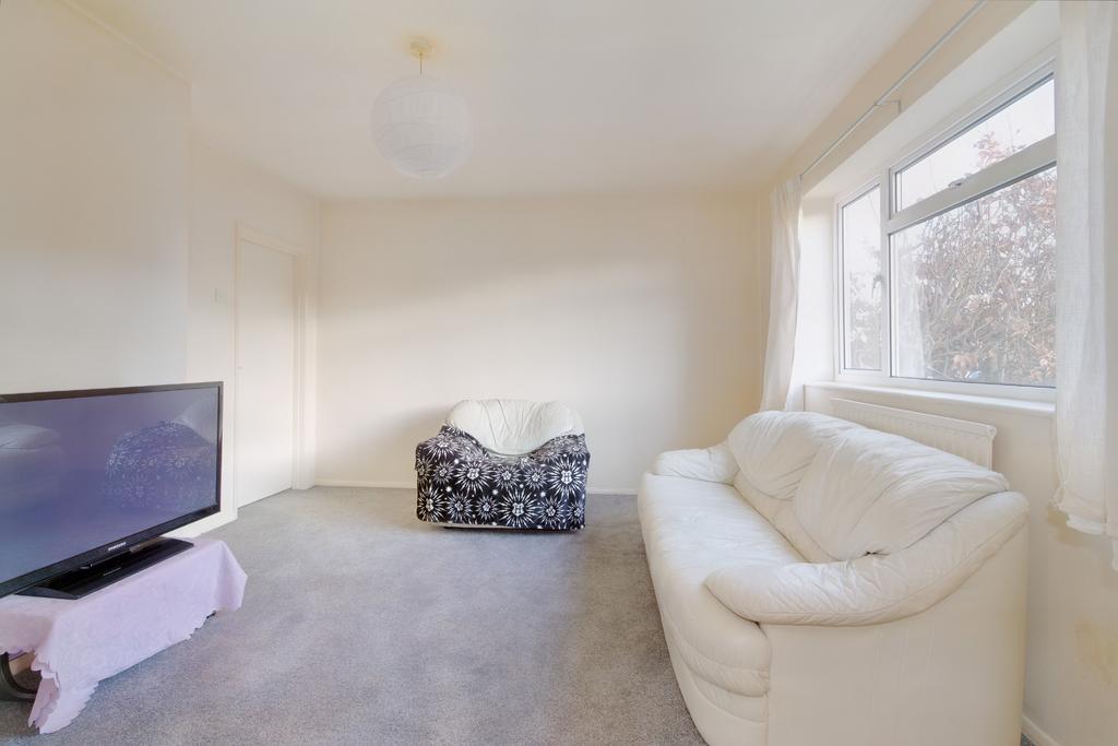 Hundred Acres Lane, Amersham 3 bed semidetached house £649,950