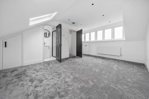 17 Eden Way, Beckenham, BR3 3DN
