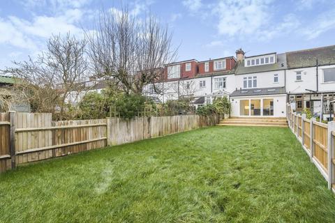 17 Eden Way, Beckenham, BR3 3DN