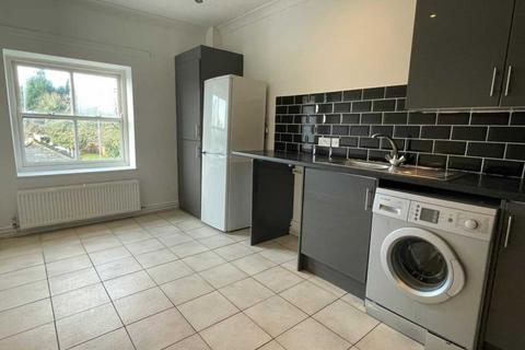 2 bedroom apartment to rent, Church Road, Woolton Village
