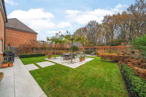51 Jopling Road, Bisley, Woking, GU24 9FN