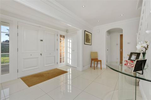 15 Haymeads Drive, Esher, KT10 9EX
