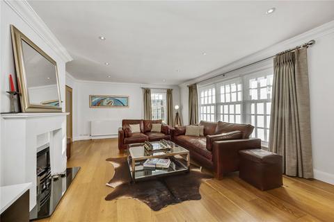 15 Haymeads Drive, Esher, KT10 9EX