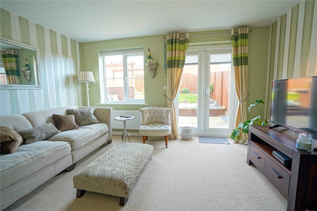 Sanderson Way, Swinton, Mexborough... 3 bed semidetached house £170,000