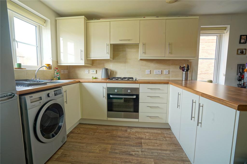 Sanderson Way, Swinton, Mexborough... 3 bed semidetached house £170,000