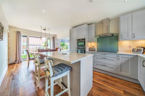 4 bedroom detached house for sale, Foxglove Road, Bishops Waltham, Southampton, Hampshire, SO32