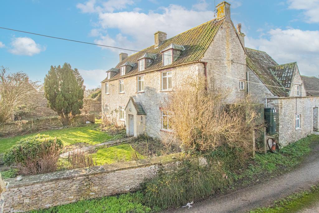 Luckington SN14 5 bed farm house - £950,000