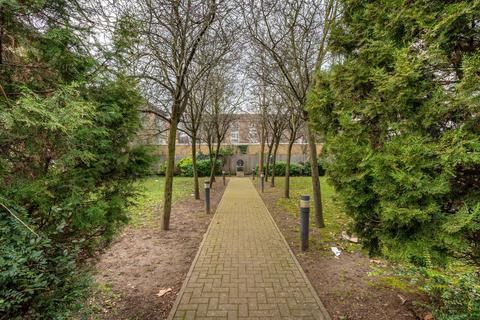 20 Kinglet Close, London, E7 9HF