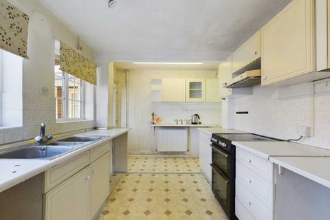 1 Birch Green, Hemel Hempstead, HP1 2QX