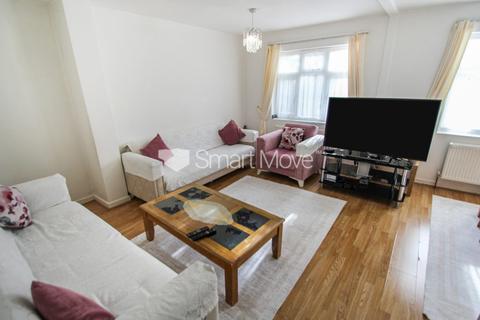3 bedroom flat for sale - Southbury Road, Enfield, EN1