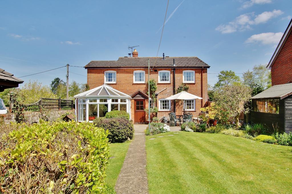TIMSBURY, ROMSEY 4 bed detached house for sale £700,000