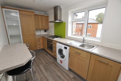 1 bedroom flat to rent, New Writtle Street, Chelmsford, Essex