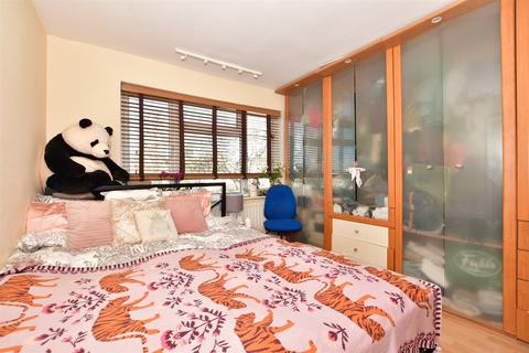 59 Frances Road, London, E4 9DL