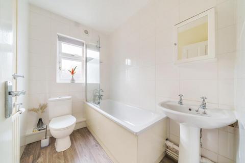 34 Eden Road, Beckenham, BR3 4AT