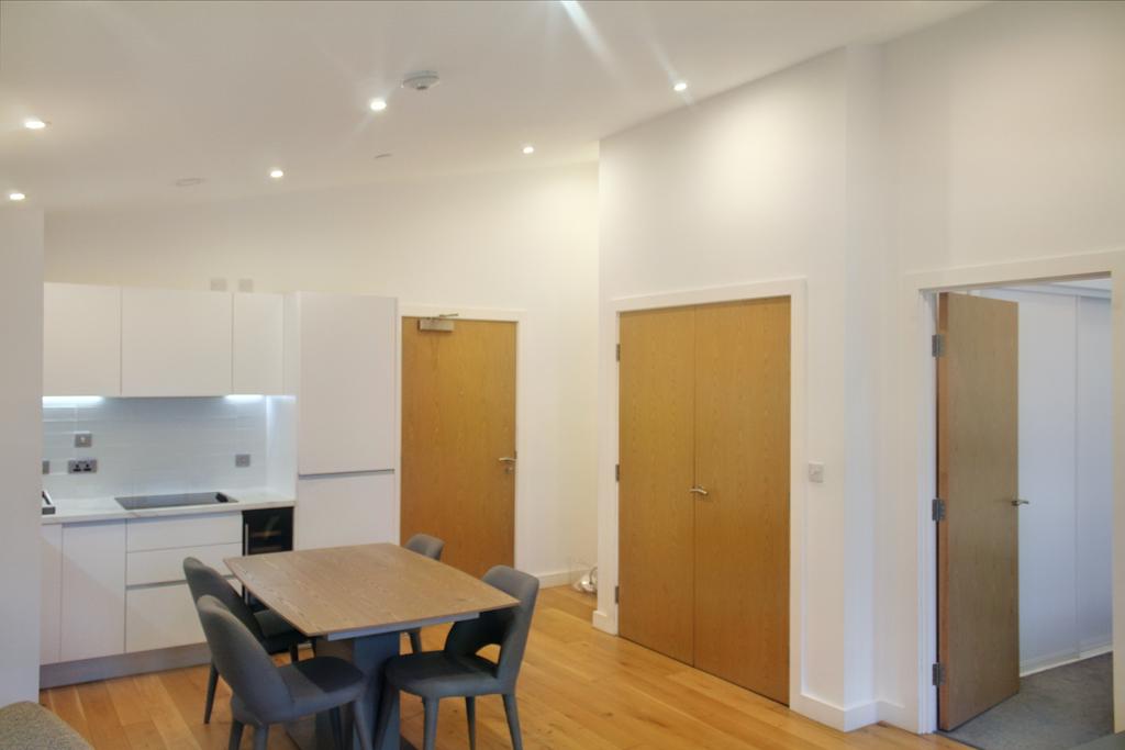 Kitchen/Dining Area