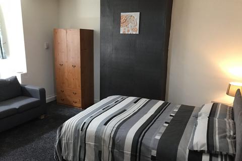 undefined, Wakefield, West Yorkshire, WF1