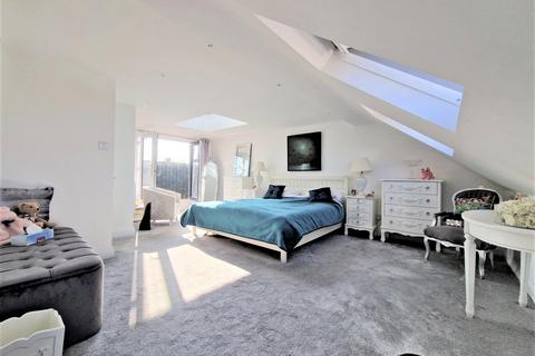 150 Herent Drive, Ilford, IG5 0HH