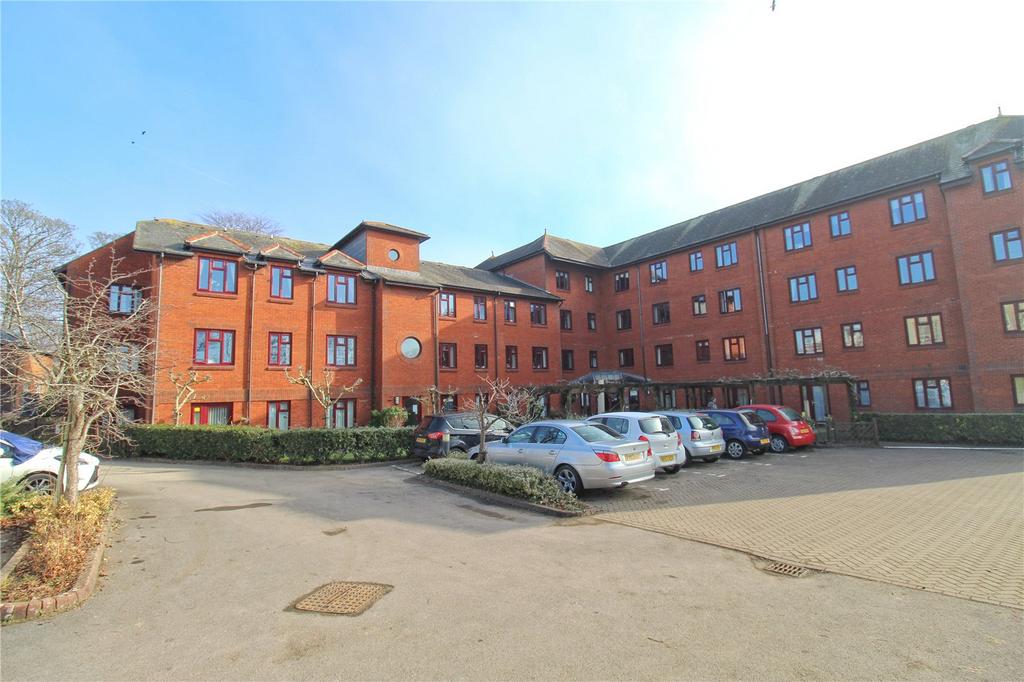 Raleigh Court, Trowbridge 2 bed apartment for sale £105,000