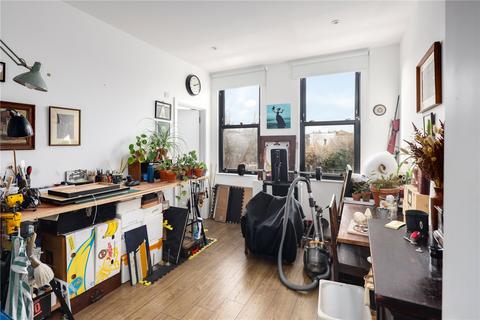 Flat 5, 100 Chatsworth Road, London, E5 0LS