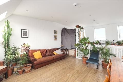 Flat 5, 100 Chatsworth Road, London, E5 0LS