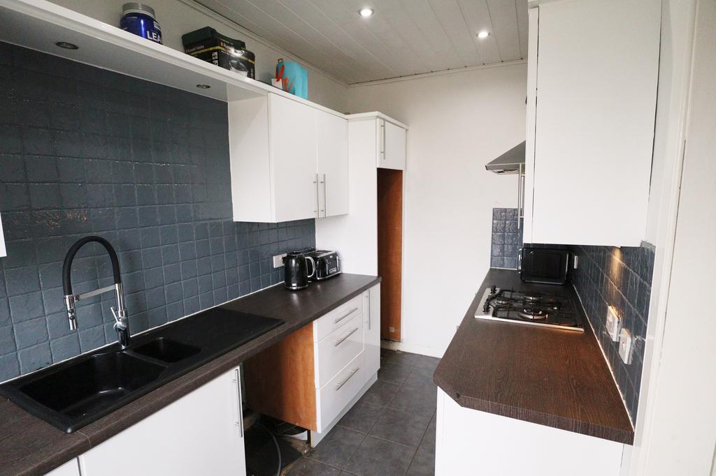 Kitchen 2