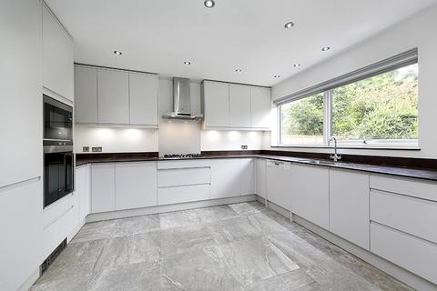 5 bedroom detached house to rent, Martingales Close, Richmond TW10